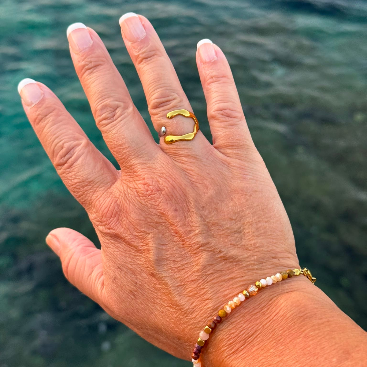 Hug Ring, Größenverstellbar