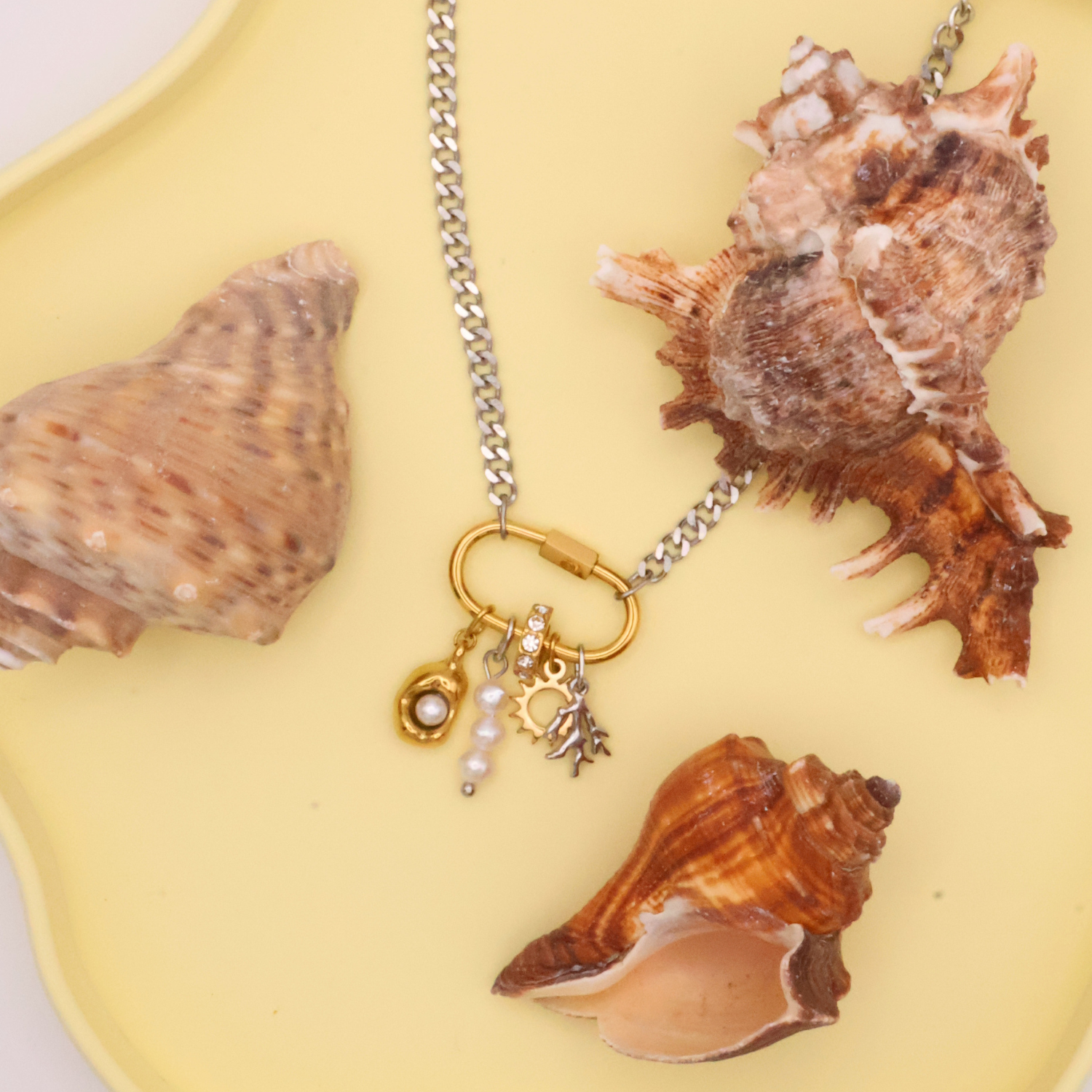 ENDLESS SUMMER | Treasure Charm